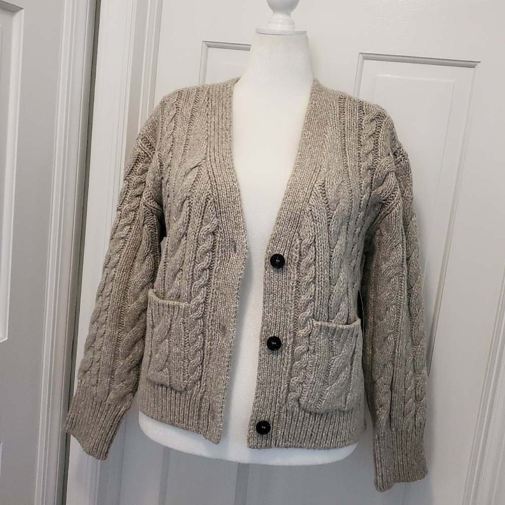 NWT Tuckernuck Gray Chunky Cable Knit Cardigan Size Large, Business Casual